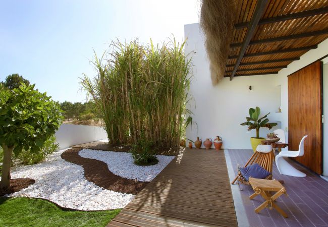 Villa in Península de Tróia - The White Villa by The Getaway Collection