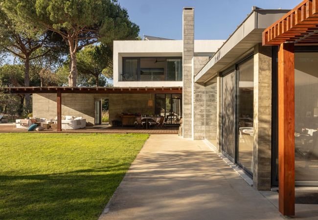 Villa in Melides - The Pine Tree Comporta Villa by TGC