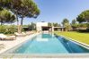 Villa in Melides - The Pine Tree Comporta Villa by TGC