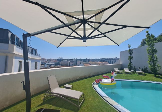 Apartment in Lisbon - Garden Swimming Pool Apartment