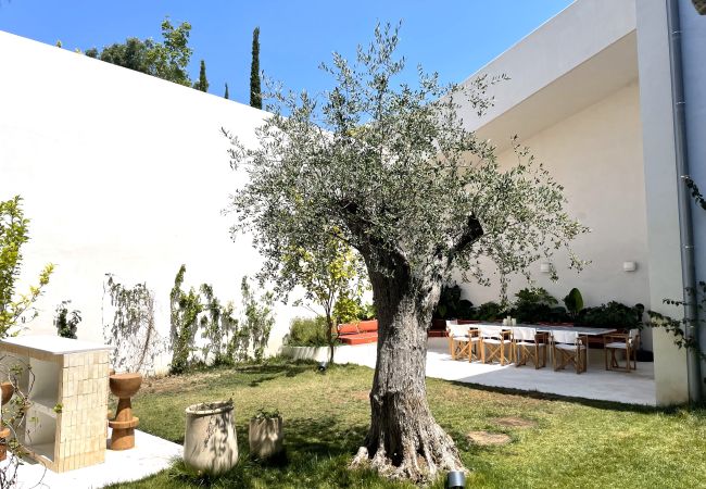 Apartment in Lisbon - Garden Swimming Pool Apartment