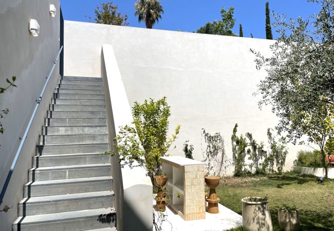 Apartment in Lisbon - Garden Swimming Pool Apartment