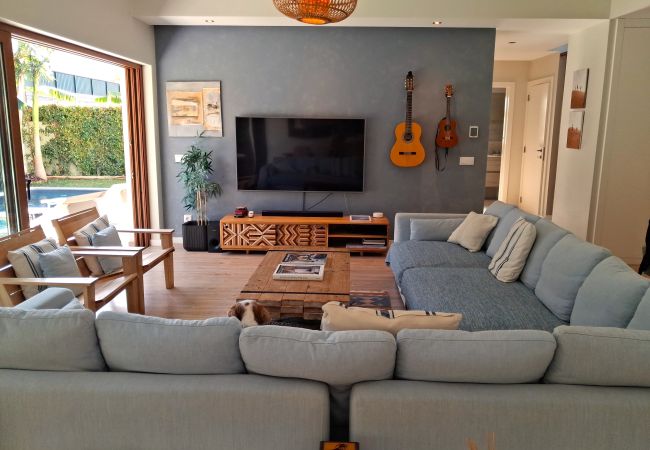 Villa in Cascais - Juzo Trendy Villa